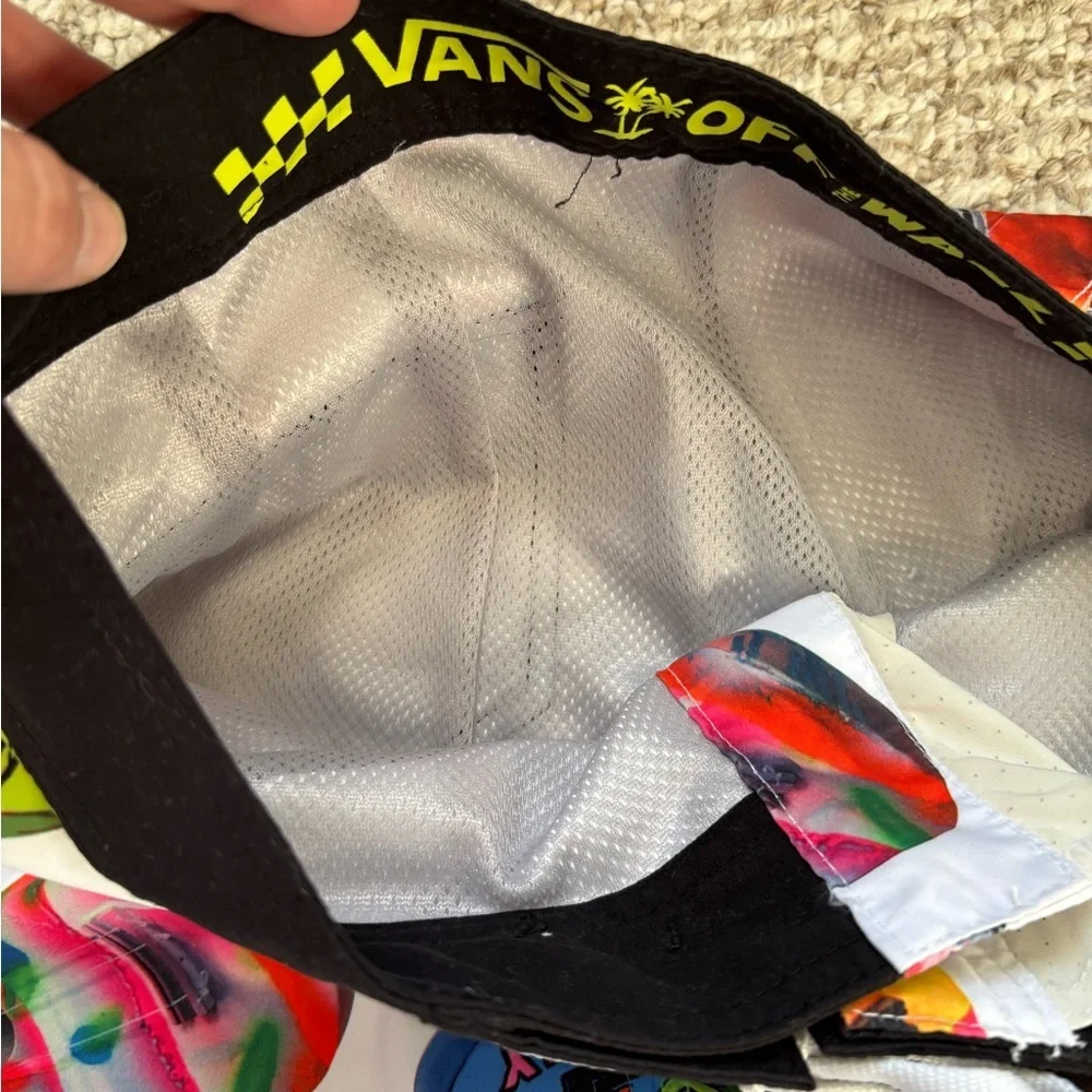 Vans Off The Wall Guitar Print Board Shorts Size 28 - Picture 9 of 13